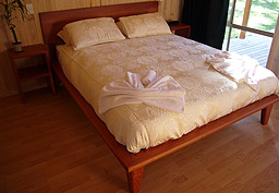 Redgum Bed 5